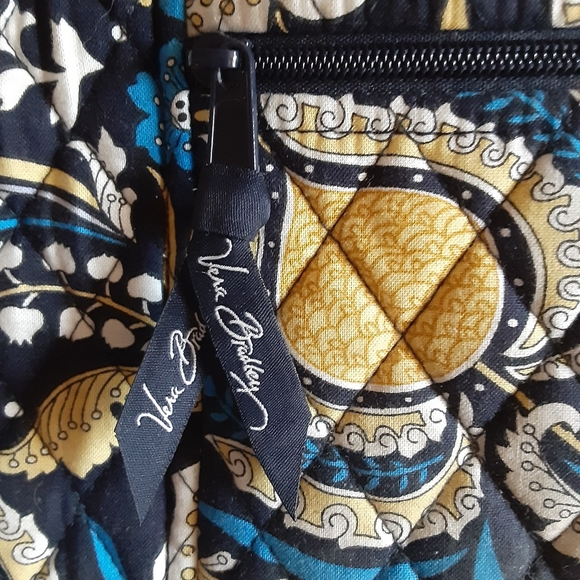 Vera Bradley Handbag - Picture 4 of 8